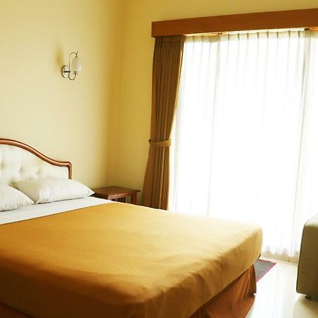 למבאנג Puri Bernadi Guest House מראה חיצוני תמונה