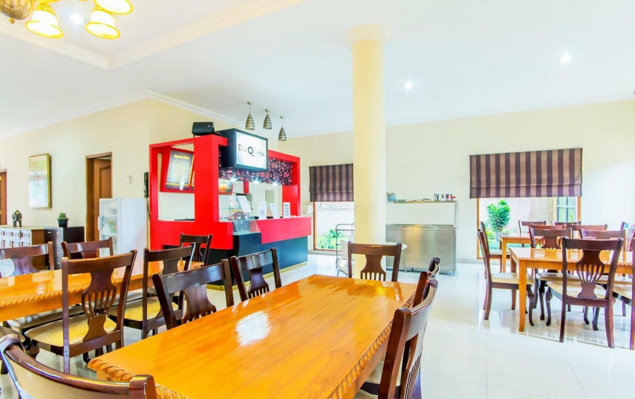 למבאנג Puri Bernadi Guest House מראה חיצוני תמונה