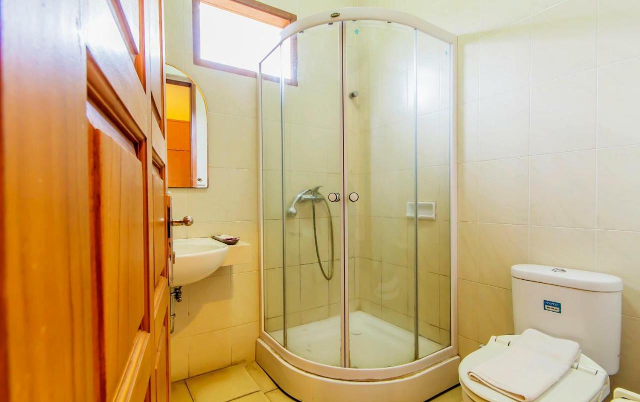 למבאנג Puri Bernadi Guest House מראה חיצוני תמונה
